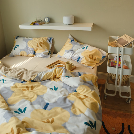 Light luxury 60-pin long-length cotton ins bed linen pure cotton four-piece set, cotton fresh quilt cover, pastoral flower bedding
Light luxury 60-pin long-length cotton ins bed linen pure cotton four-piece set, cotton fresh quilt cover, pastoral flower bedding