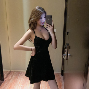 Short low cut sexy nightclub women’s dress with thin temperament