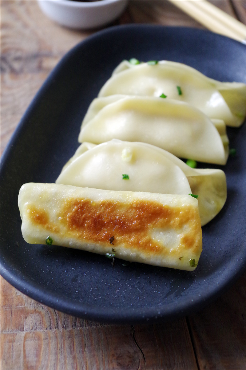 白菜猪肉锅贴——有了它,鲜美锅贴简单做