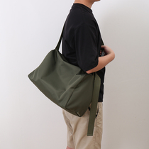 日本潮牌POUCH防水单肩包男斜挎包大容量运动健身包背包旅行包女