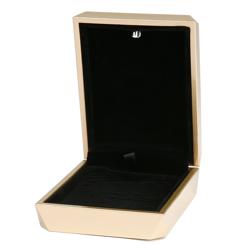 创意求婚戒指盒婚礼物珠宝首饰包装盒小led灯钻戒子吊坠盒子