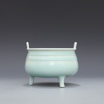 Southern Song Dynasty Longquan kiln powder green glaze three-legged double ear furnace antique porcelain antique old objects collection
