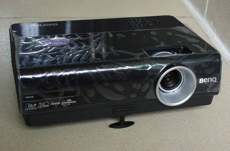==========================    分界线 物品:明基mp670投影机 有hdmi