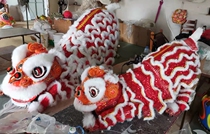 Wave Instruments Awakening Lion Props Wake Lion Shelf Iron Plated Dancing Lion Dance Dragon Shelf Hem Decorative Props