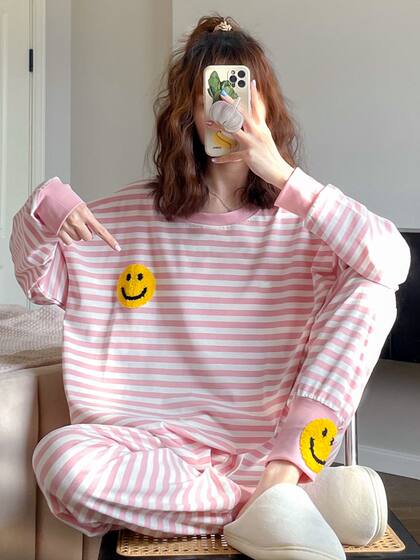 여성을위한 새로운 가을 줄무늬 스마일 잠옷 순수한 면화 긴 소매 바지 가을과 겨울 가정 옷을위한 느슨한 풀오스 여성을위한 새로운 가을 줄무늬 스마일 잠옷 순수한 면화 긴 소매 바지 가을과 겨울 가정 옷을위한 느슨한 풀오스