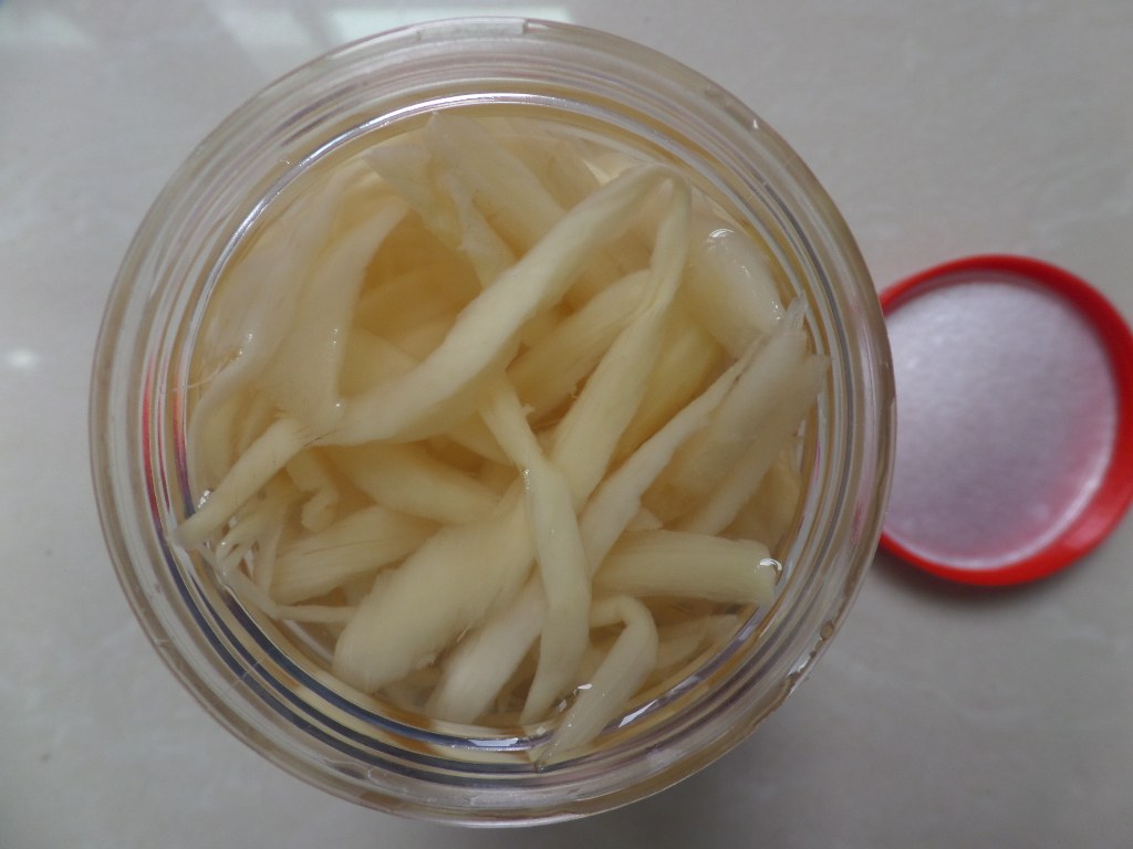 醋泡嫩生姜开胃小菜农家自制醋泡生姜丝