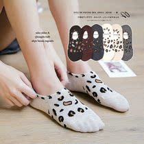 Spring and summer new boat Sox women shallow mouth South Korea exploits BAO WENins silicone anti-slip anti-stealth and low help short sip socks z