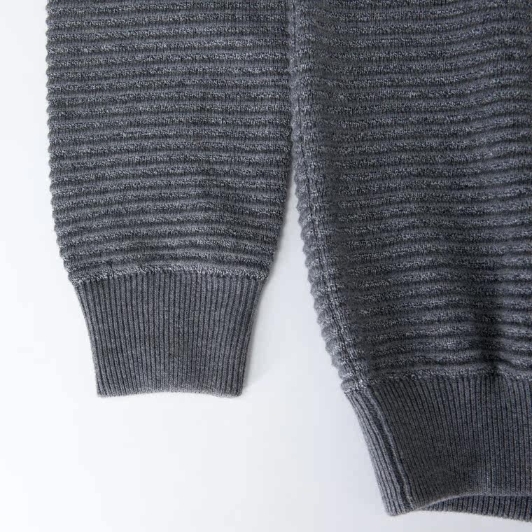 美特斯邦威2015秋装新款男立领肌理坑条毛织开衫吊牌价239