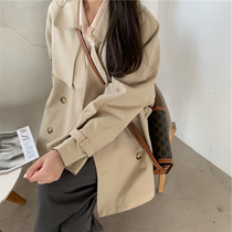 Korean version of casual windbreaker coat women spring and autumn 2021 new short little man early autumn khaki English style