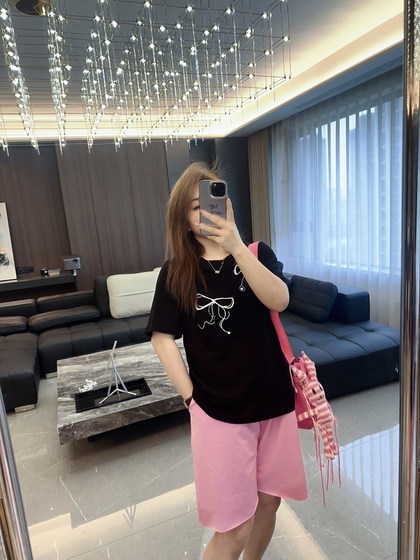 Large size women's clothing 2024 Korean summer clothing looks slim and fat mm casual and versatile commuting loose five-point wide-leg shorts
Large size women's clothing 2024 Korean summer clothing looks slim and fat mm casual and versatile commuting loose five-point wide-leg shorts