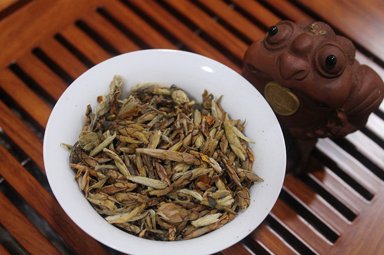 重庆三峡四川特产 野生老鹰茶100g 老荫茶 红白茶 白领喜爱防暑茶