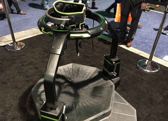 虚拟现实跑步机 去购买 virtuix omni可以