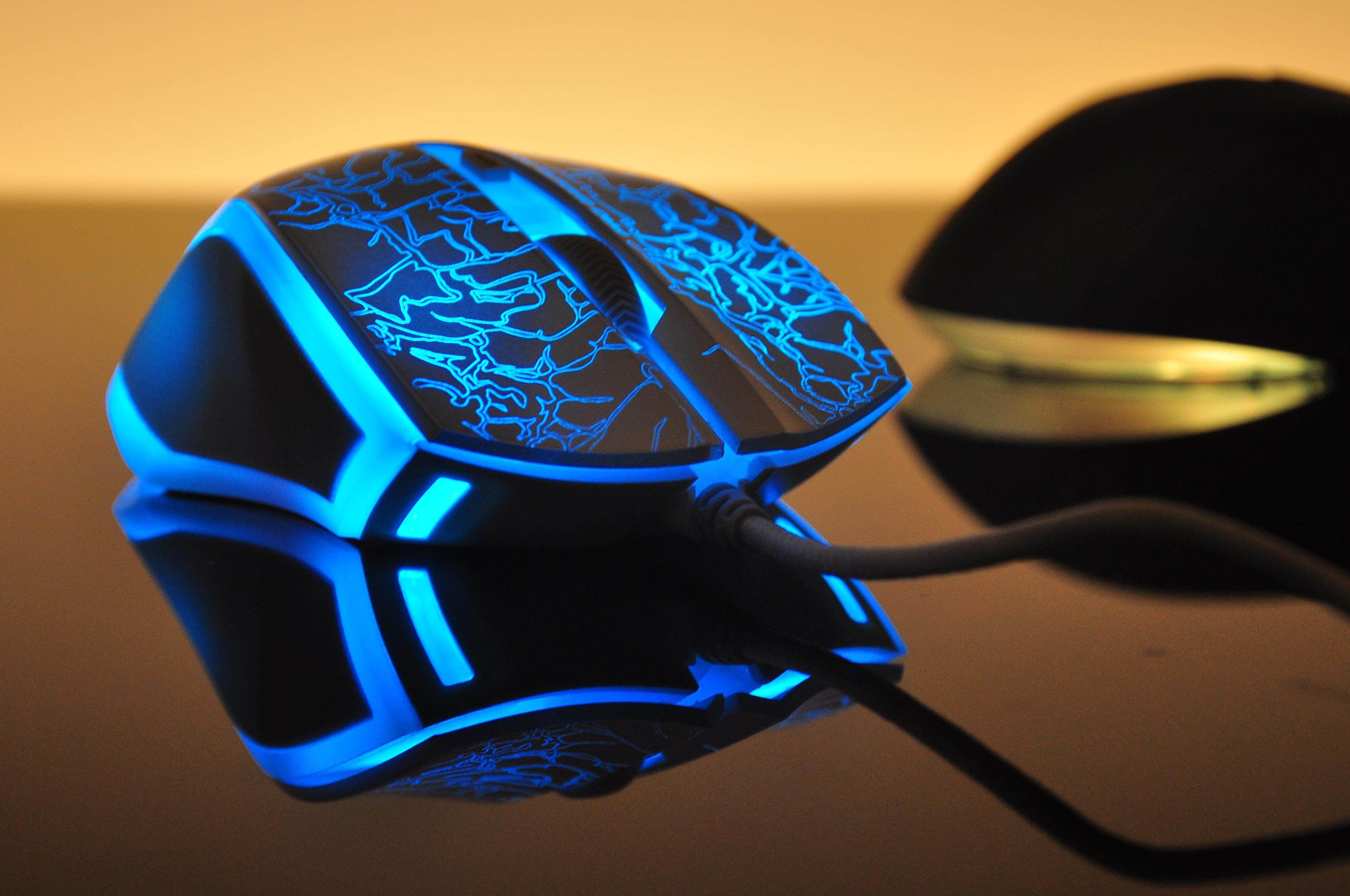 【一】游戏鼠标但是对于已经玩了很久的玩家来说,稍微有点成绩之后就