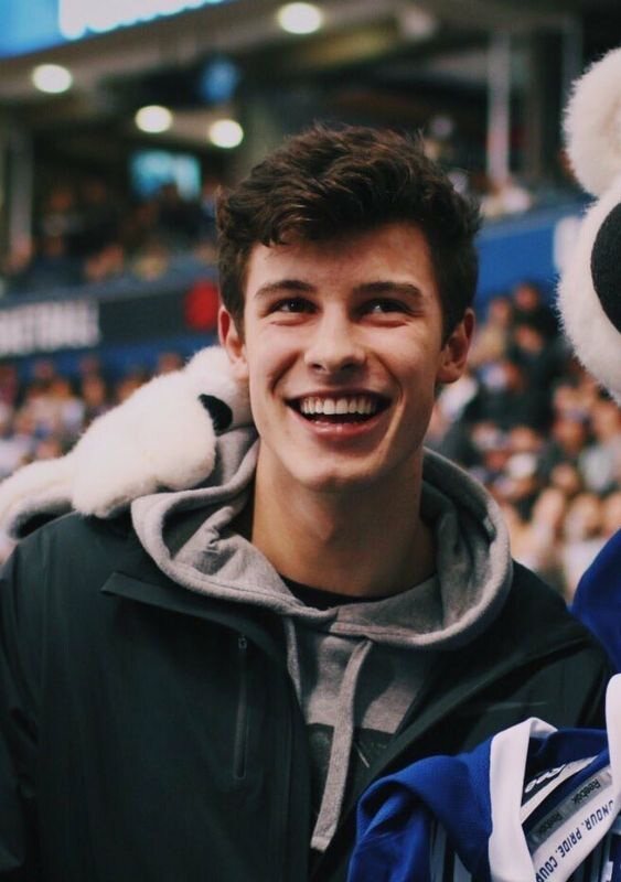 "犬系男"这么穿!包你有颜又有肉