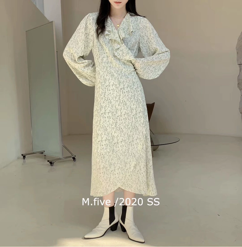 iam Jingzhi Zhizhi Scheming Váy hoa cổ chữ V của phụ nữ Đầu mùa xuân mới Eo cao kiểu Pháp Váy dài qua đầu gối - Váy eo cao