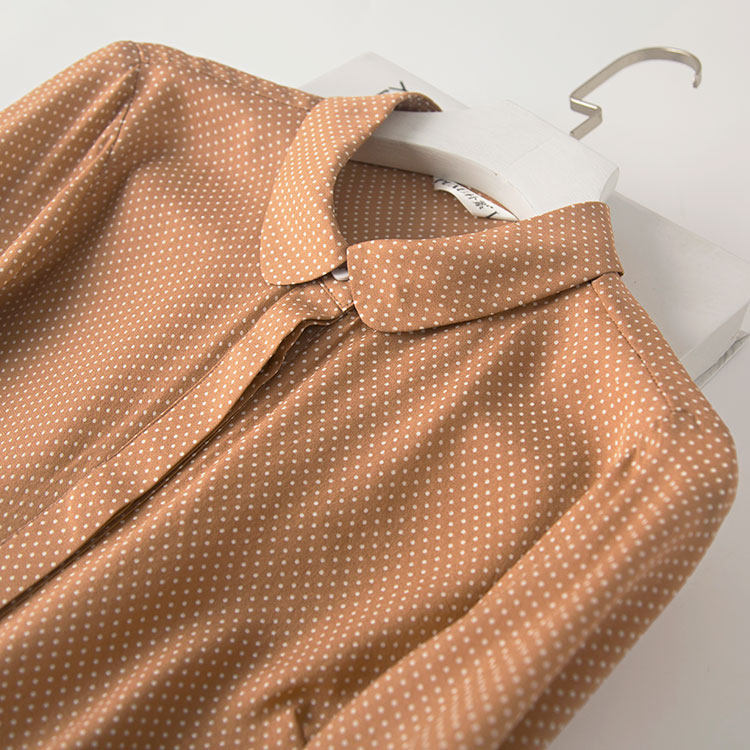 英伦姜糖色小波点桑蚕丝好垂感翻领长袖真丝衬衫_7折现价178元