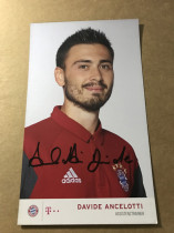 David Ancelotti Italy#仁官方亲笔签名卡 s Italy#仁官方亲笔签名卡 s the rest of the