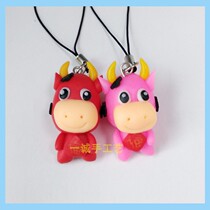 Raw Xiao Bull red small pendant handmade to make soft Tao send friends New Years small gift This life year