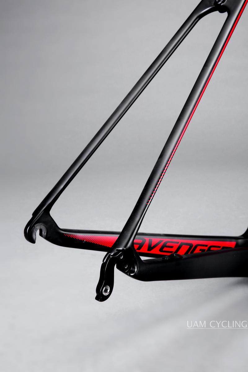 鸿富产品avenger复仇者高模碳纤维车架公路车架轻量版车架a6