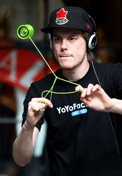 学名"悠悠球",最早记录出现在公元500年前的希腊,是一款利用物体