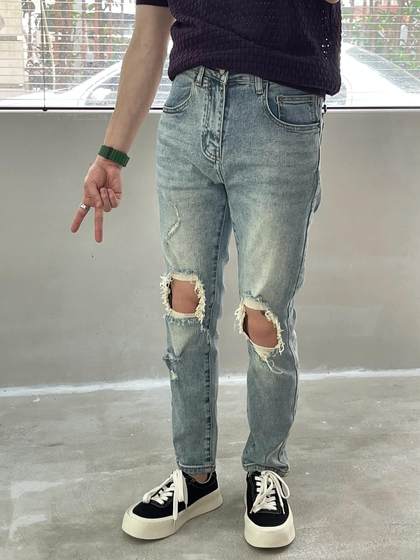 Curly men's clothing spring and summer fur edge slim small feet denim nine-point pants beggar pants men's Korean version ripped casual nine-point
Curly men's clothing spring and summer fur edge slim small feet denim nine-point pants beggar pants men's Korean version ripped casual nine-point
