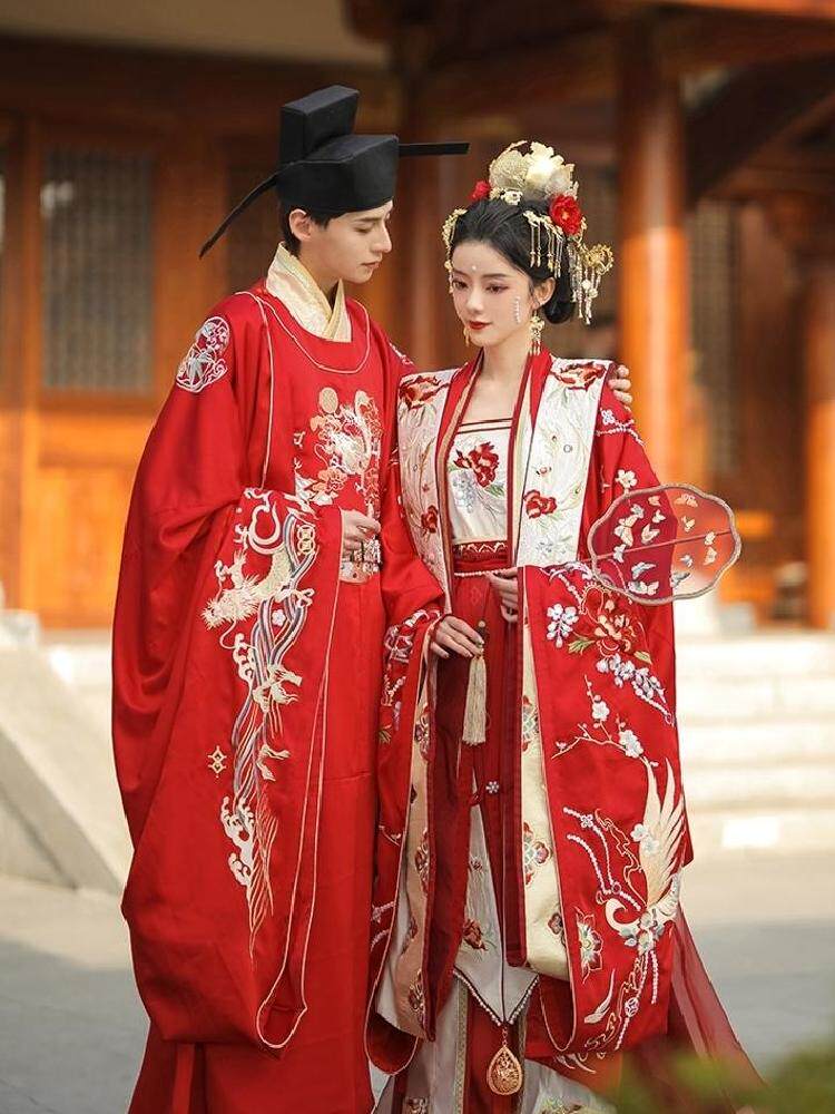 金玉良缘宋制绣花婚服 - 潮流资讯