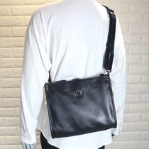 Mens shoulder bag Korean version 2020 new trend fashion diagonal bag soft leather large capacity Business Mens bag casual bag