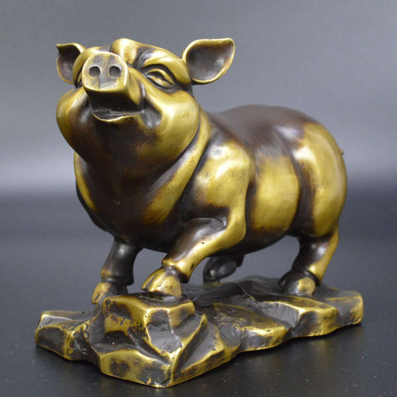 Brass pig ornaments copper zodiac pig Hai pig home decoration living room office decoration antique bronze crafts
Brass pig ornaments copper zodiac pig Hai pig home decoration living room office decoration antique bronze crafts