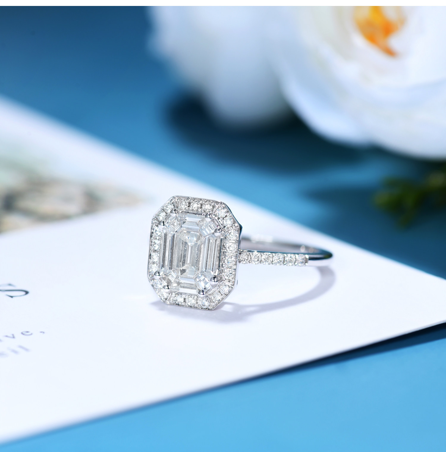 订制18k白金梯方钻石戒指 群镶显大t方钻戒女戒真钻