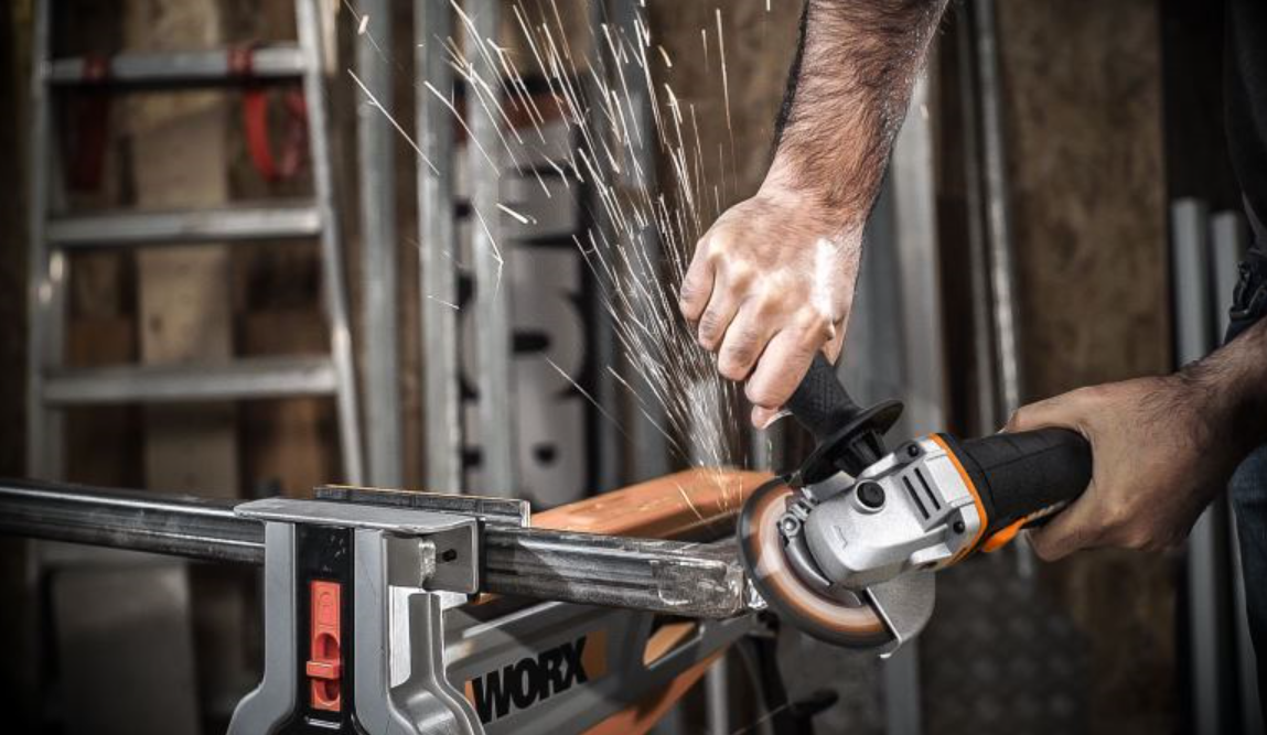 安全第一这才是角磨机的正确使用方法