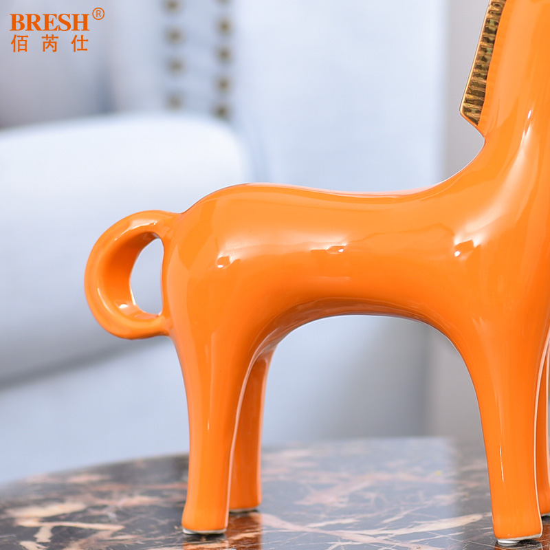 Light European - style key-2 luxury ceramic horse furnishing articles sitting room furniture upholstery creative TV ark, wine crafts