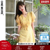 ONE MORE2021 summer new yellow hipster flower flower dress V collar sweet skirt women bubble sleeve