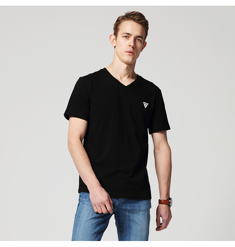 guess 情侣款18春男士纯色倒三角小logo短袖t恤-mi2k8412k