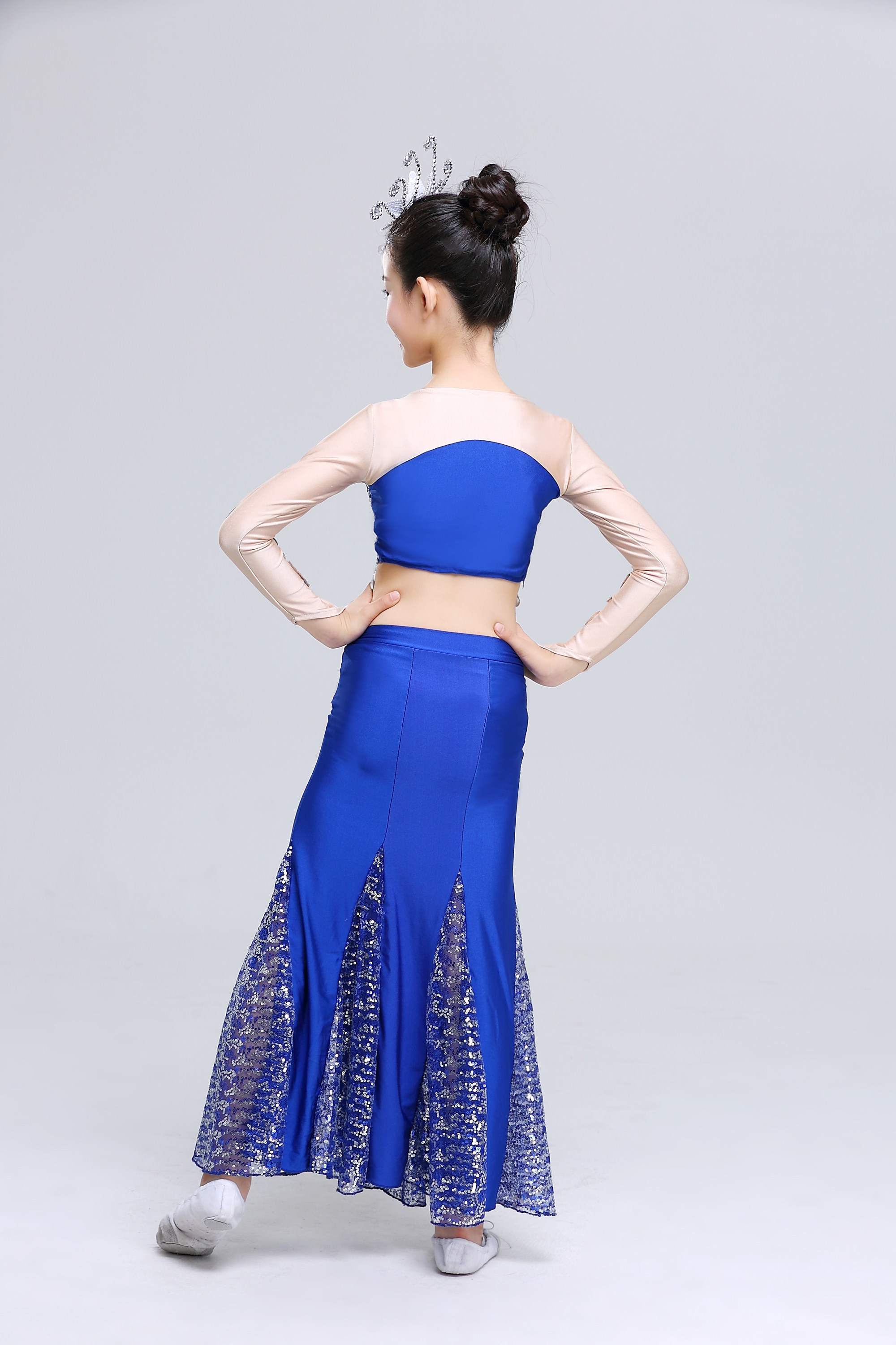 定制 新款儿童傣族舞蹈服孔雀舞演出服装女童少儿鱼尾裙彩云之南舞蹈