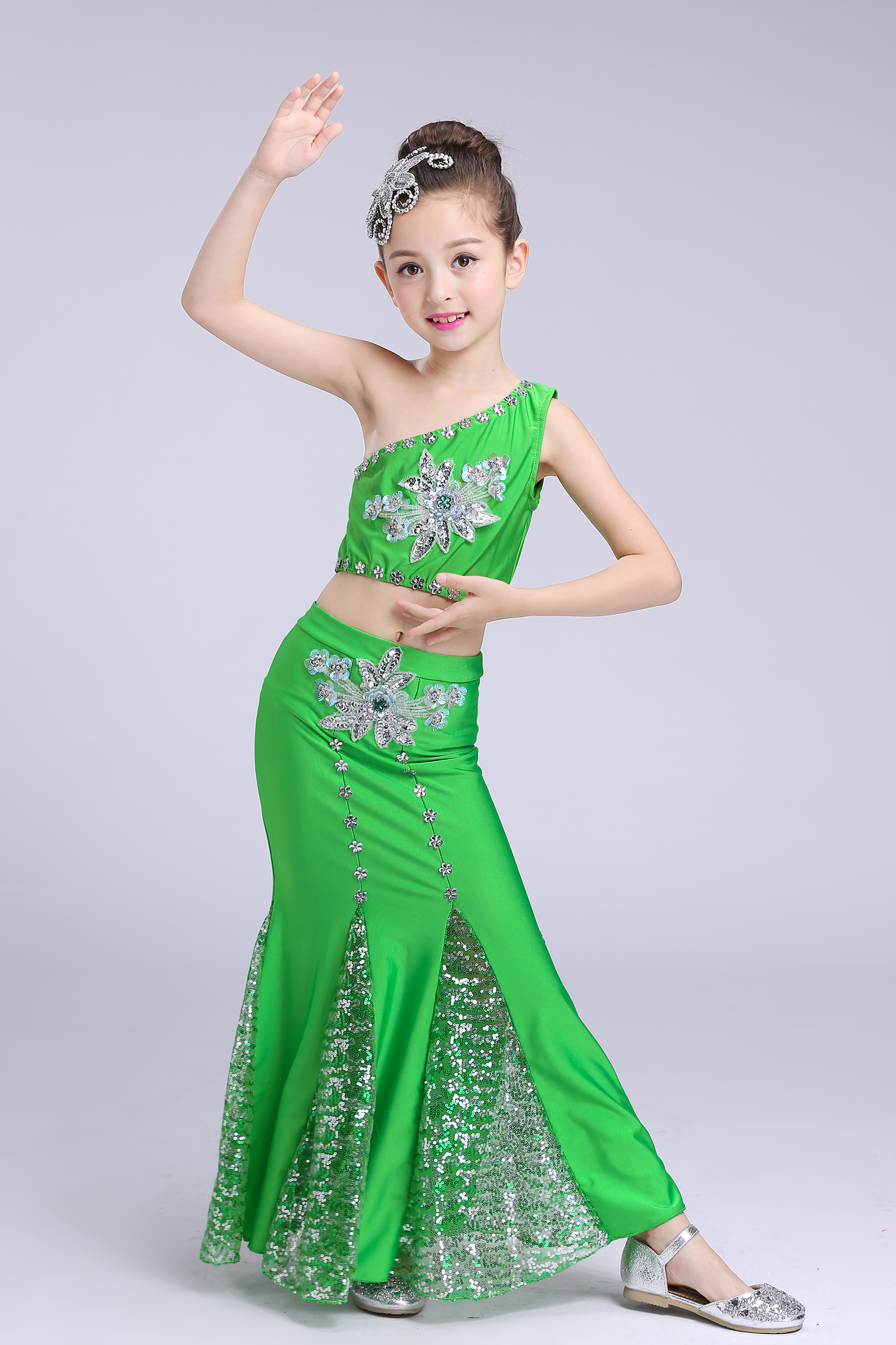 定制 儿童傣族舞新款民族表演服幼儿傣族舞蹈裙儿童孔雀舞服装雨竹林