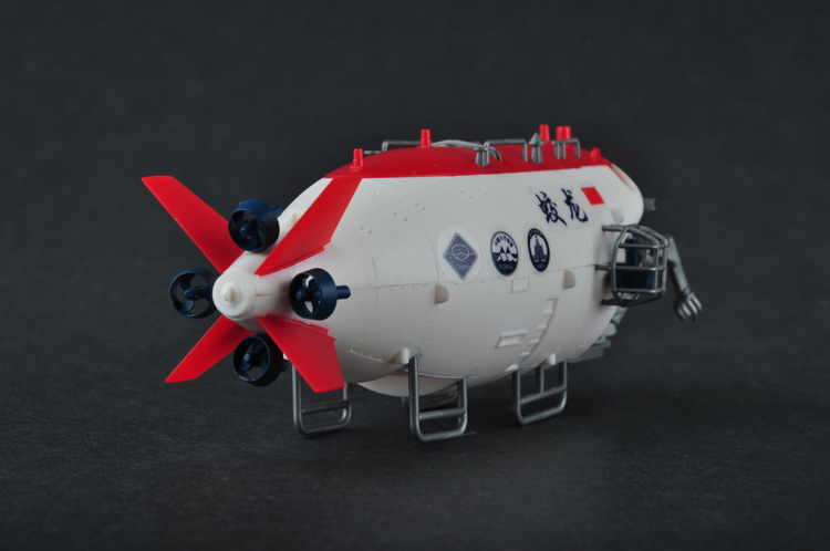 小号手拼装潜艇模型1/72中国蛟龙号载人潜水器潜水艇仿真自带颜色