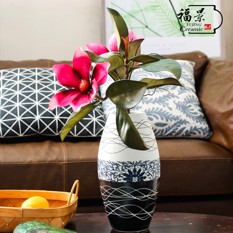 Ceramic vase three - piece furnishing articles I and contracted sitting room TV cabinet table home decoration decoration is a wedding gift