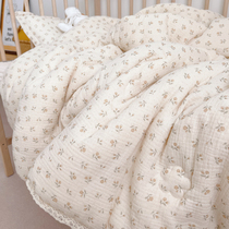 South Korea imports small crushed flower soft double-layered gauze quilt thickened winter quilted by childrens baby kindergarten Chunqiu