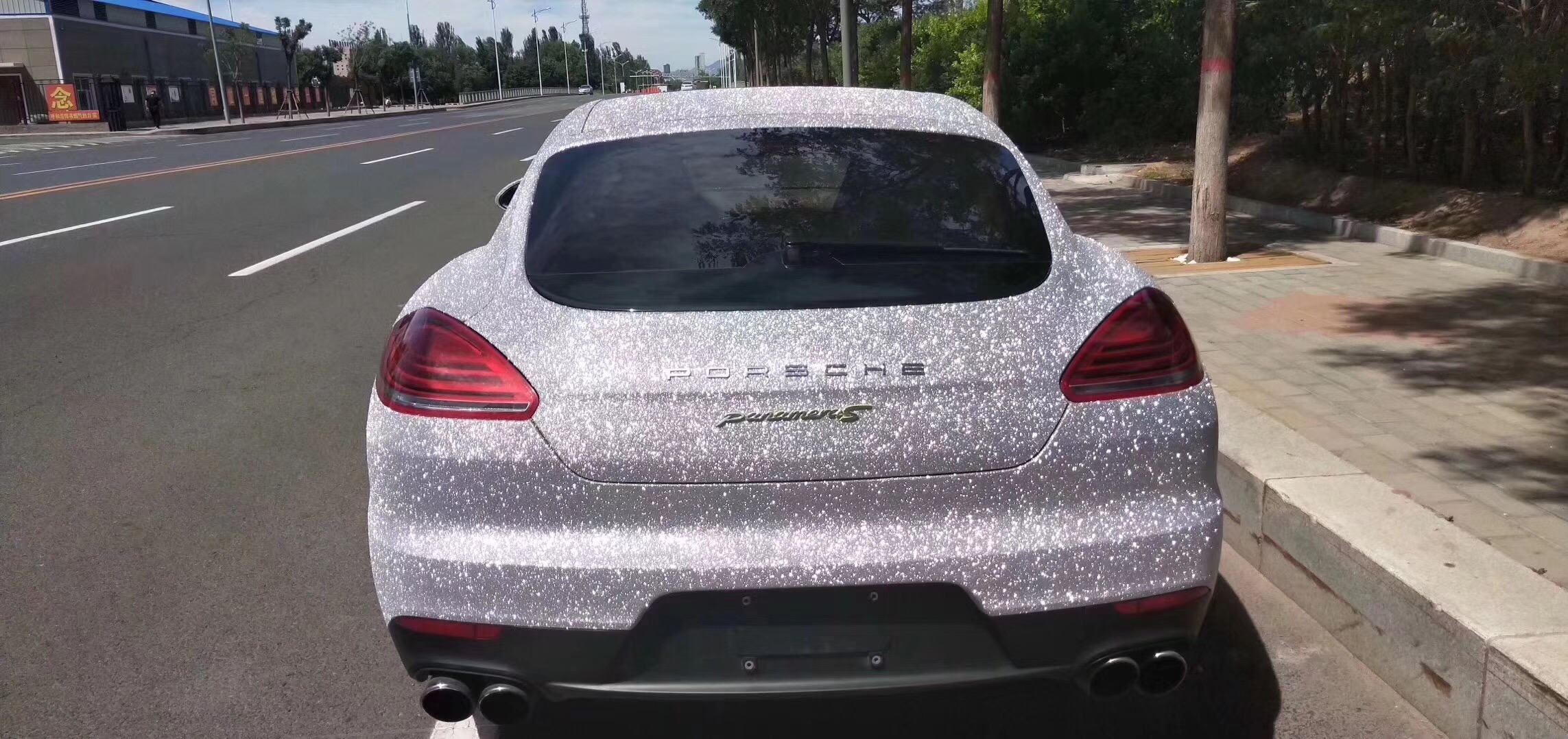 汽车钻石爆闪银车身改色膜抖音网红款全车贴膜磨砂闪点珠光粉车膜