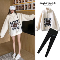 Pregnant womens autumn and winter models plus velvet clothes womens long tide mother coat fashion coat wear coat age reduction winter suit