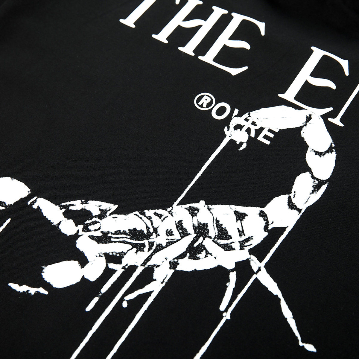 uoohe春季新款短袖t恤男 时尚蝎子印花创意潮流宽松圆领t恤打底衫