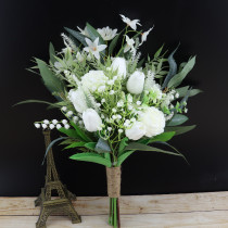 Exterior Mori travel photography bride holding flower props Korean style small fresh shooting wedding photo get certificate holding flower