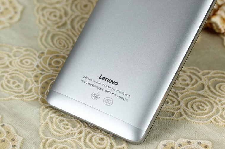 Мобильный телефон Lenovo P1c72 4G Мобильный телефон Lenovo P1c72 4G