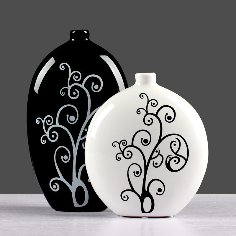 Contracted and I household adornment sitting room red wine rack from creative furnishing articles in black and white ceramic flower vases, furnishing articles