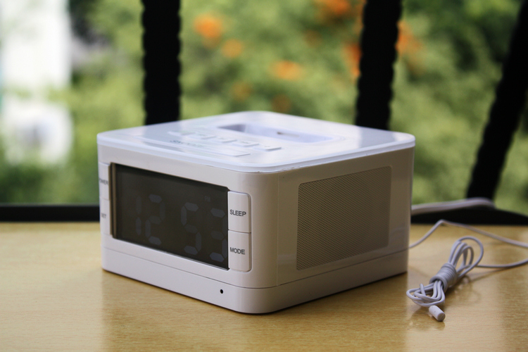 正品b7 艾蒙snooze ipod iphone 苹果外接 音箱音响 收音机 闹钟