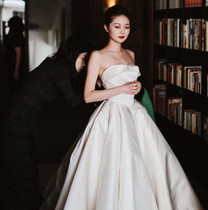 2022 Summer Smear the new high waist Lean Bridal Bridal Gown Wedding Dress Gown white sitting bed yarn Hepburn