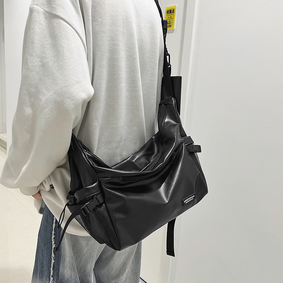 Japanese tide brand messenger bag men ins tide leisure PU oblique span shoulder bag large -capacity sports backpack men's bag Japanese tide brand messenger bag men ins tide leisure PU oblique span shoulder bag large -capacity sports backpack men's bag