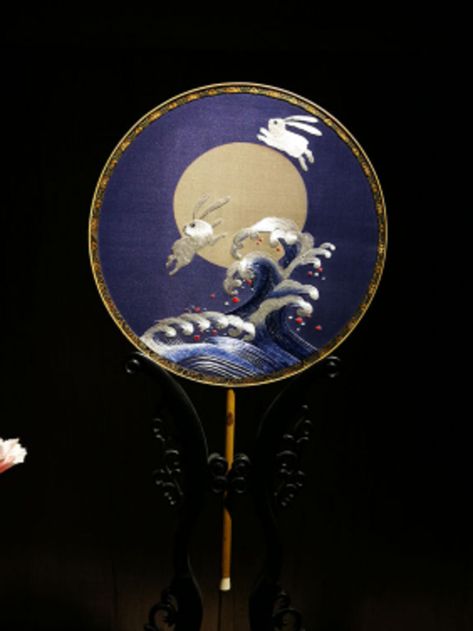 苏绣兔子手工双面绣团扇特色传统