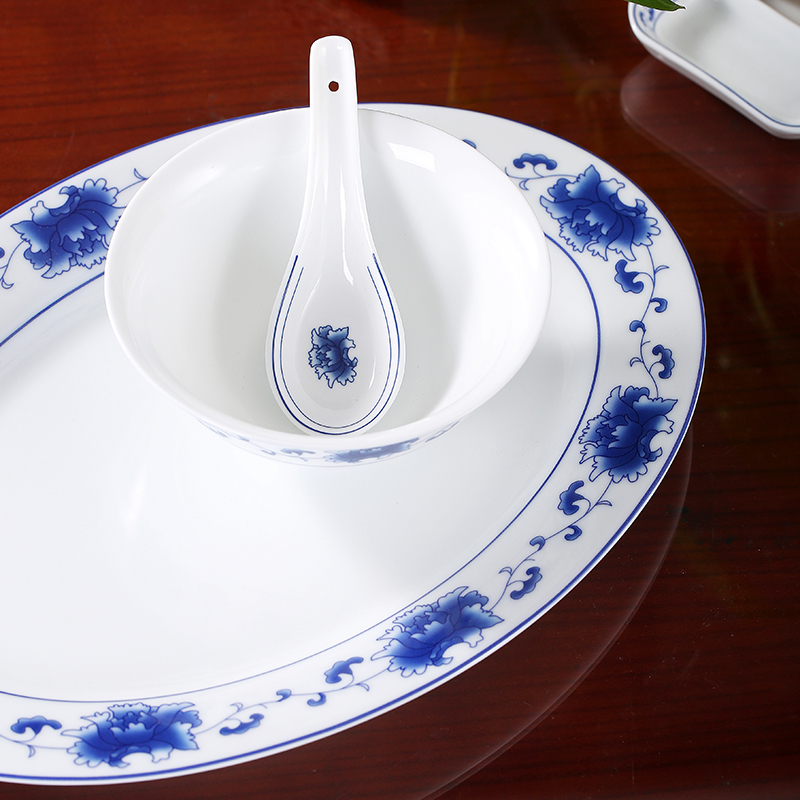 Red porcelain ceramic tableware suit of jingdezhen porcelain bowl dishes Chinese blue and white porcelain tableware man - han banquet