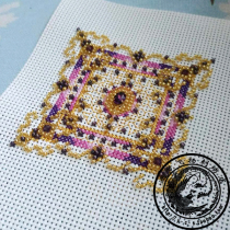 Cross stitch custom links from matching pieces